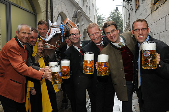 Wiesn Bierprobe im 2009 (©Foto: Ingrid Grossmann)